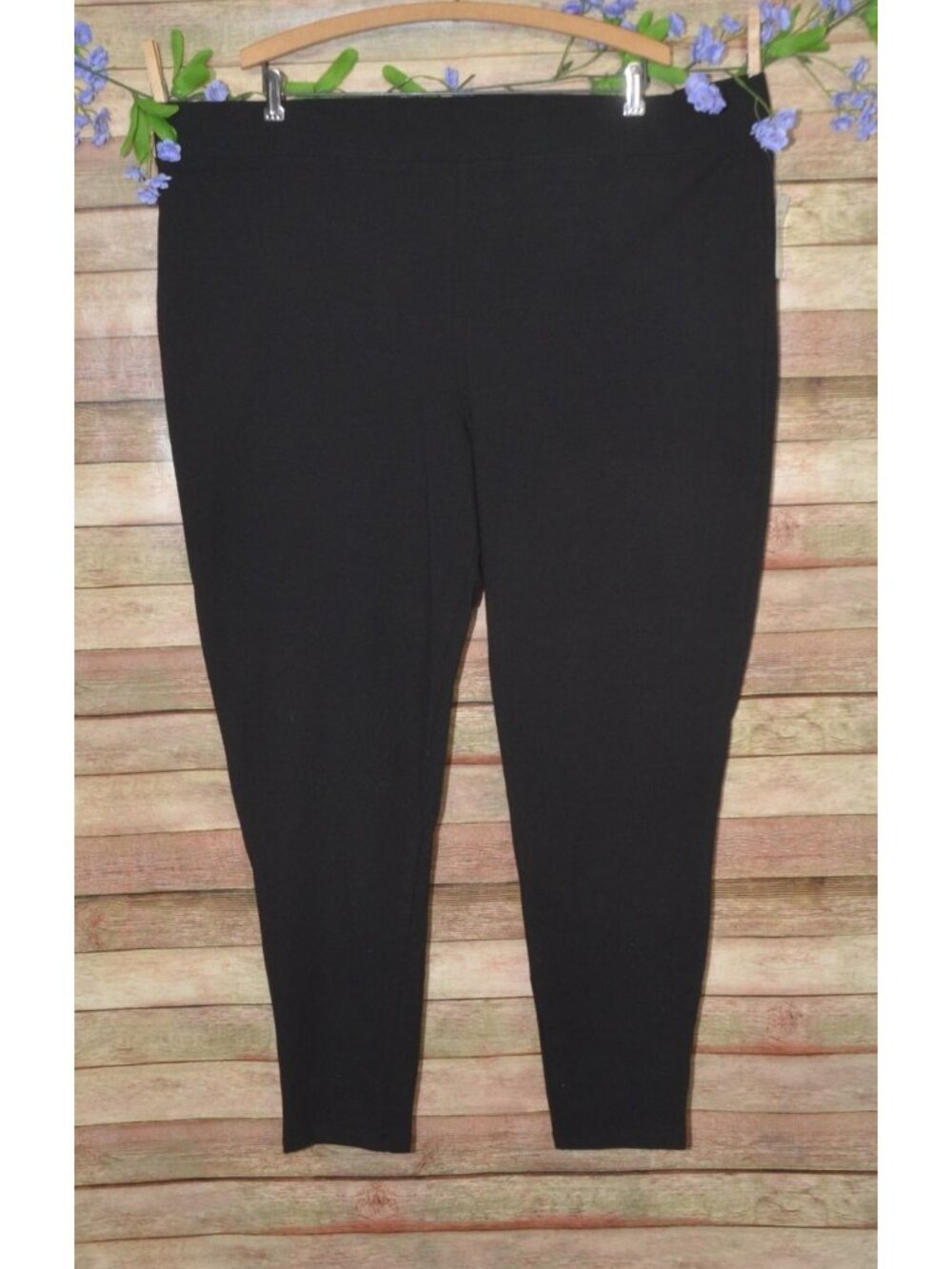 NWT Torrid 5 Black Full Length Signature Waist Stirrup Legging Size 5X Comfort - Picture 3 of 10